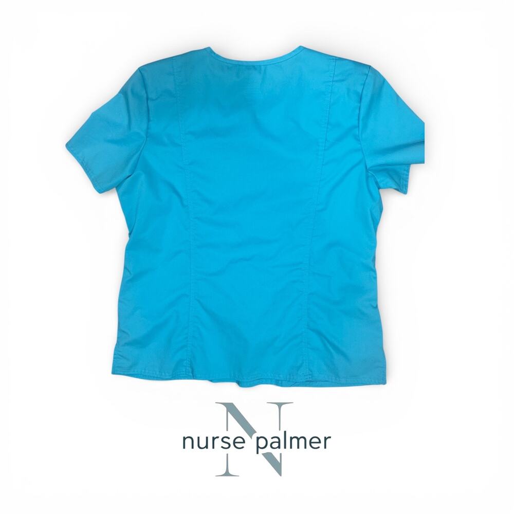 Cherokee Revolution scrub top (size: Large)